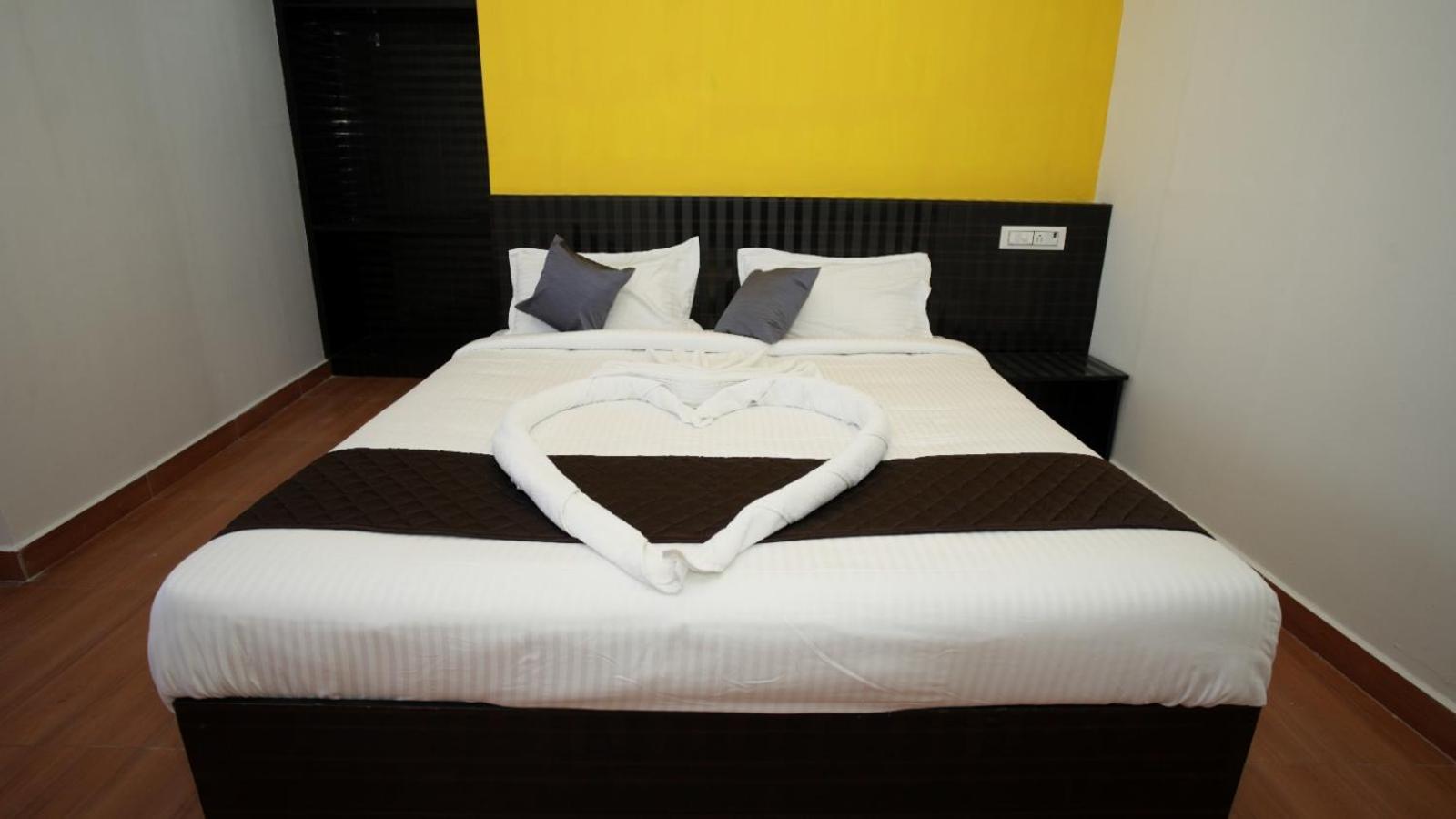 Hashtag Hive Hotel ปอนดิเชอรี ภายนอก รูปภาพ